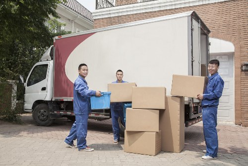 A structured Hampton removals service focused on efficiency and safety