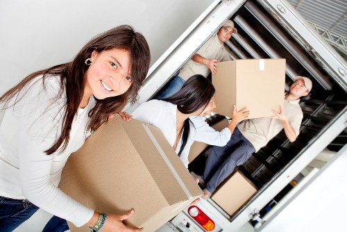 Safe and efficient removal truck hire in Hampton